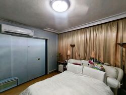 Blk 240 Lorong 1 Toa Payoh (Toa Payoh), HDB Executive #552127811